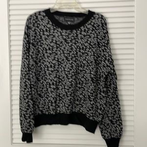 Women’s Sweater Size XL
